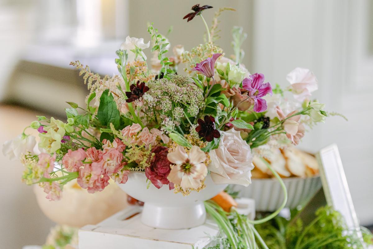 Whimsical, Elegant Garden Wedding at Eolia Mansion – Beragampengetahuan