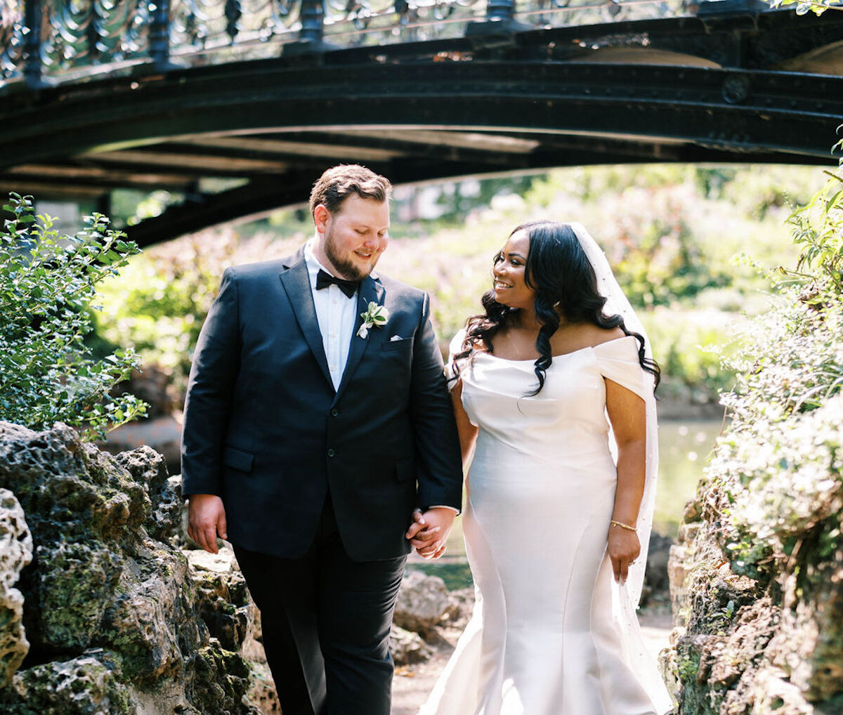 Contemporary Polished White Wedding in St. Louis Inspires Timeless and Elegant Style – Beragampengetahuan