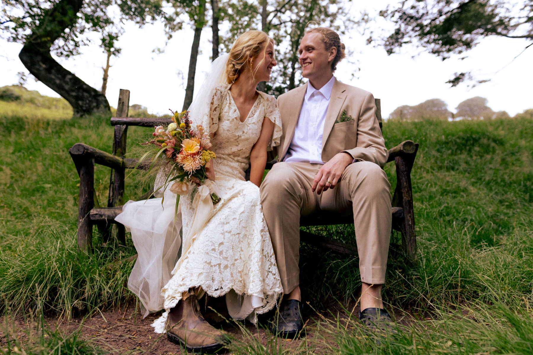 Wedding at The Bridges Pub Shropshire – Beragampengetahuan