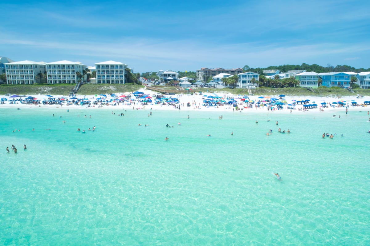 White Sand Beaches And Emerald Waters: Travelers Are Flocking To This Quaint Florida Town – Beragampengetahuan