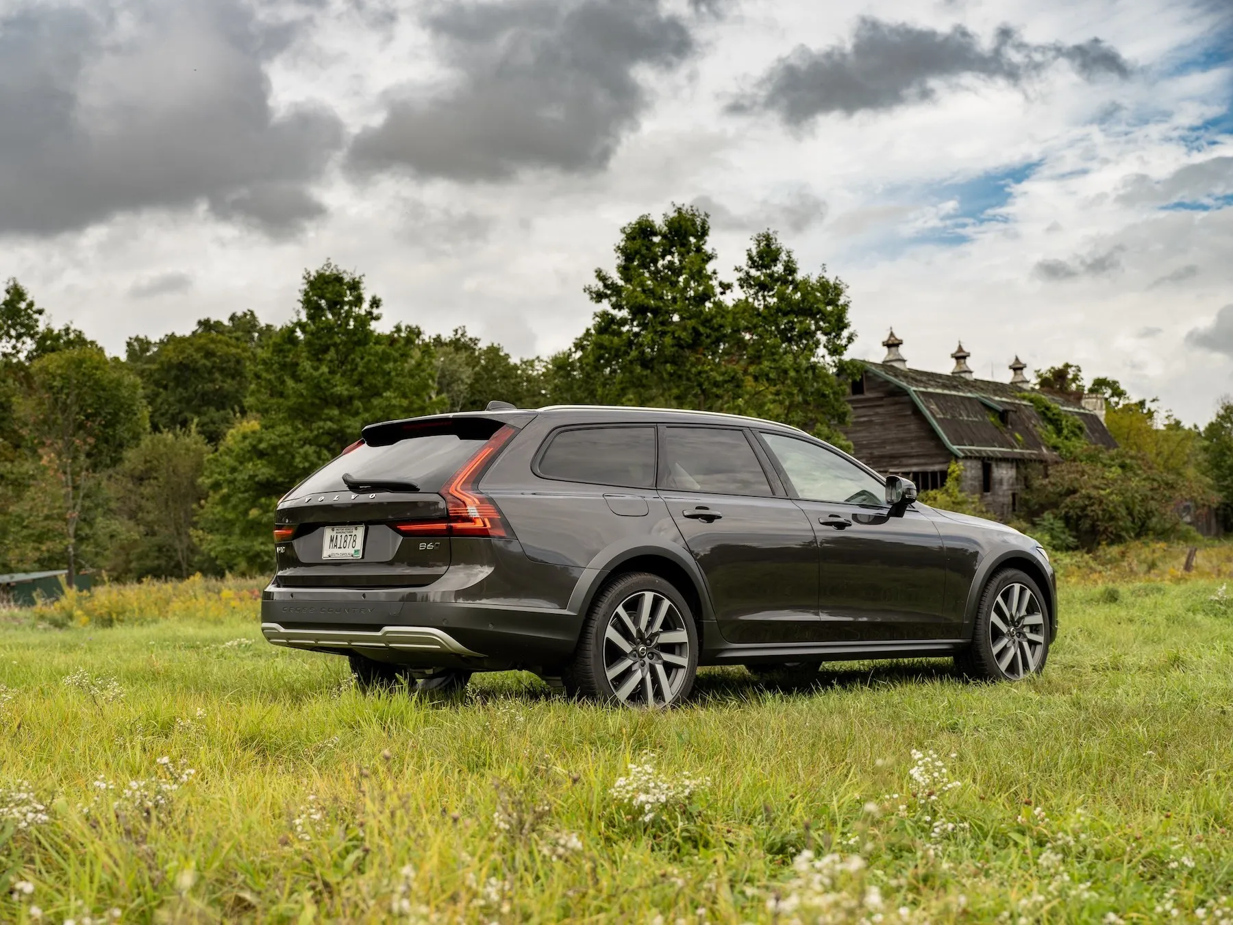 Ulasan Volvo S90 2024: Harga, spesifikasi, dan foto

 – Beragampengetahuan