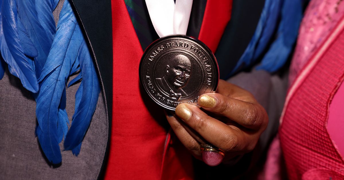 Audisi di James Beard Awards 2014

 – Beragampengetahuan