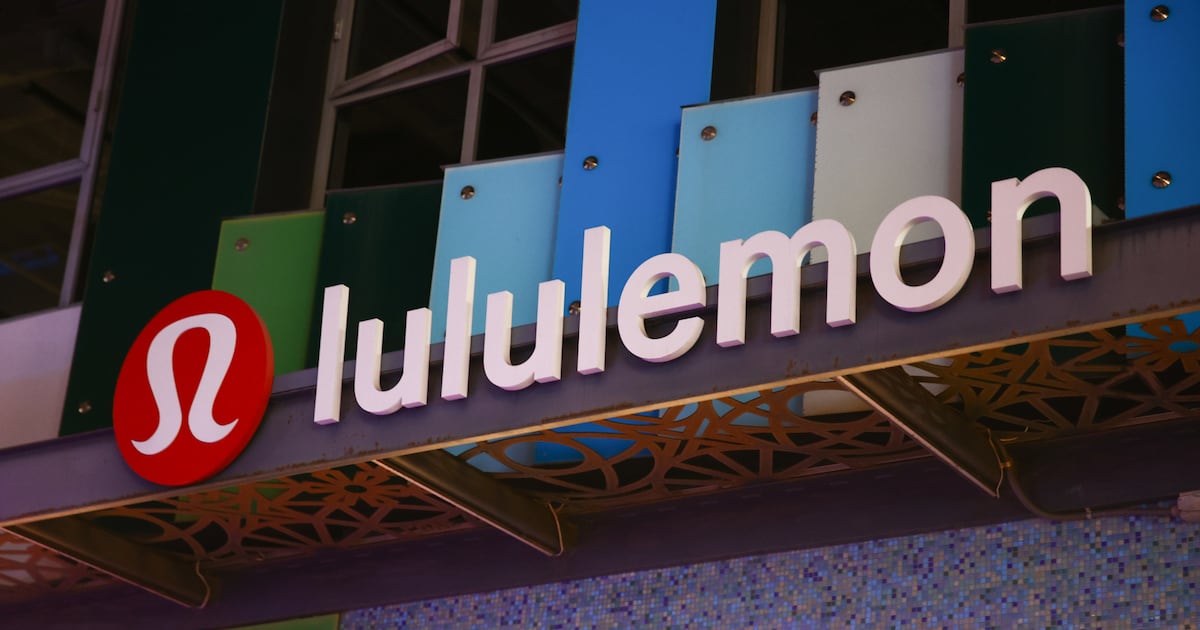 Lululemon berada di persimpangan jalan.

 – Beragampengetahuan