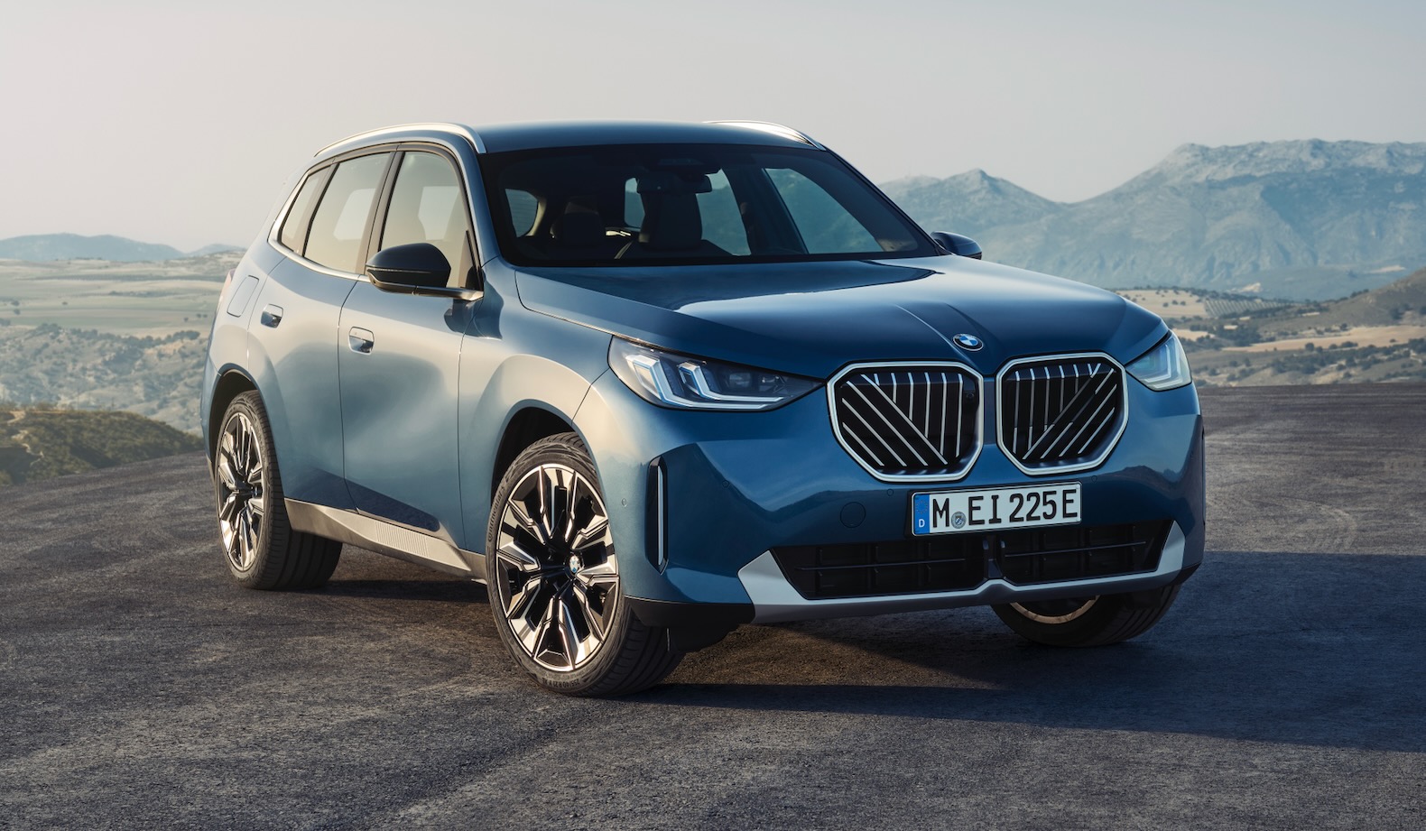 BMW X3 2025 mendapat gaya yang lebih berani, tenaga lebih besar

 – Beragampengetahuan