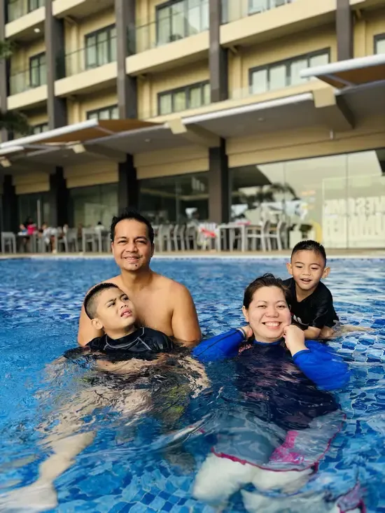 Pengalaman hotel yang luar biasa bagi keluarga kami [San Juan, La Union]