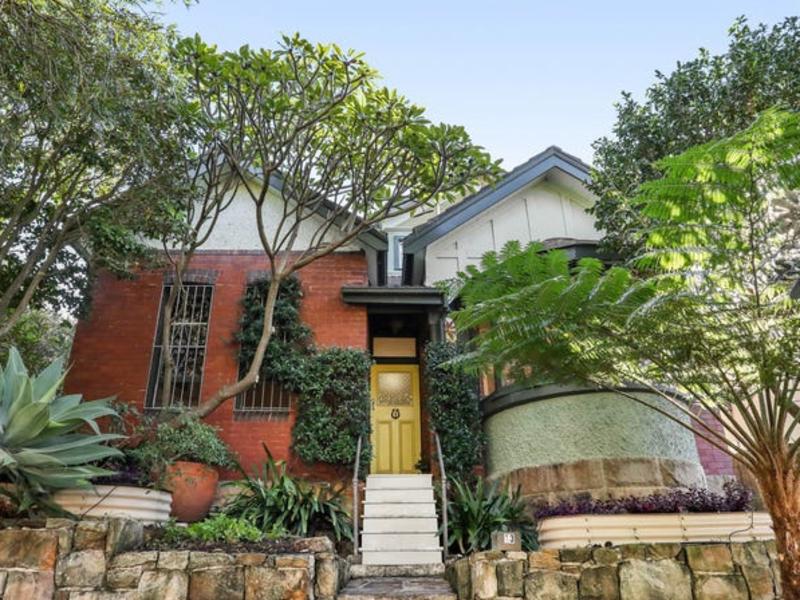 LELANG SYDNEY: Rumah Bondi dengan halaman kecil dan tanpa tempat parkir dijual seharga $4,3 juta

 – Beragampengetahuan