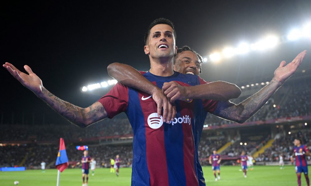 Ada lima bek kanan – siapa yang harus dipertaruhkan Barcelona?

 – Beragampengetahuan
