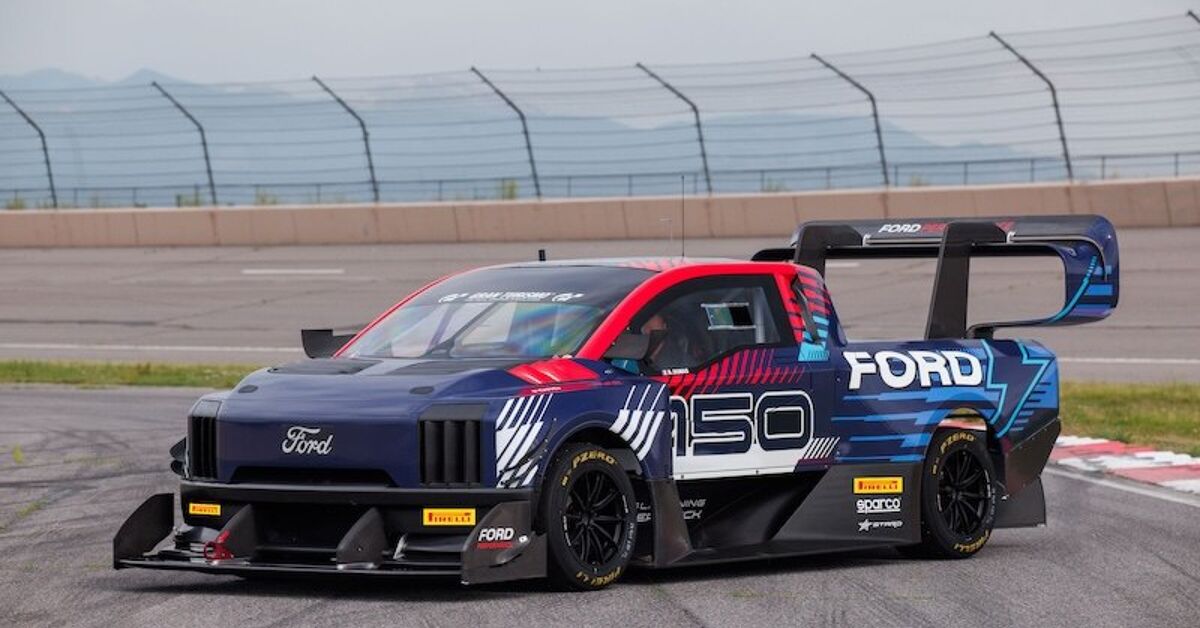 Ford memperkenalkan truk super F-150 Lightning berkekuatan 1.400 tenaga kuda di Pikes Peak

 – Beragampengetahuan