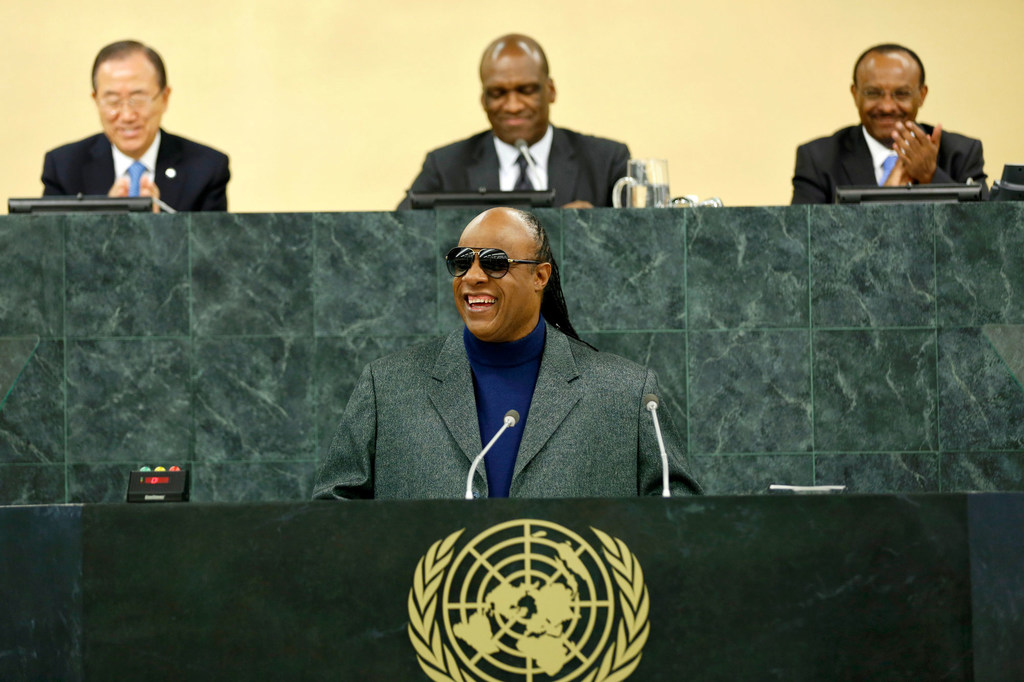 Legenda musik dan Utusan Perdamaian PBB Stevie Wonder berbicara pada Pertemuan Tingkat Tinggi Majelis Umum tentang Disabilitas dan Pembangunan tahun 2013.  (dokumen)