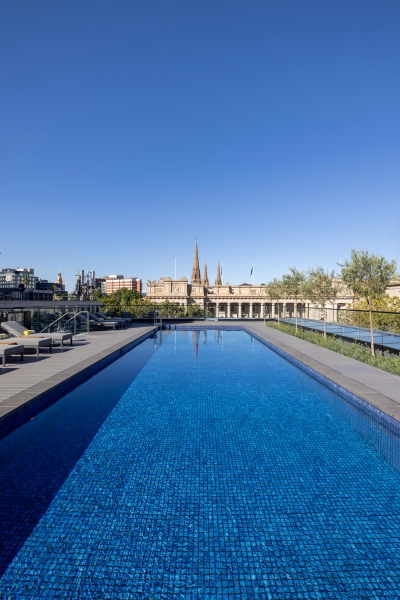 Le Splash rooftop pool deck at Le Meridien Melbourne is available for function hire.
