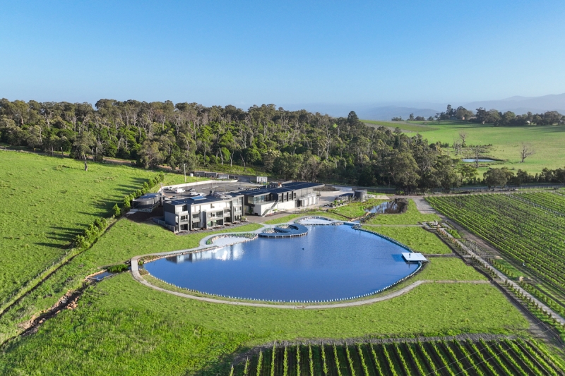 Re'em is a new boutique hotel, winery cellar door and restaurant in the Yarra Valley available for weddings