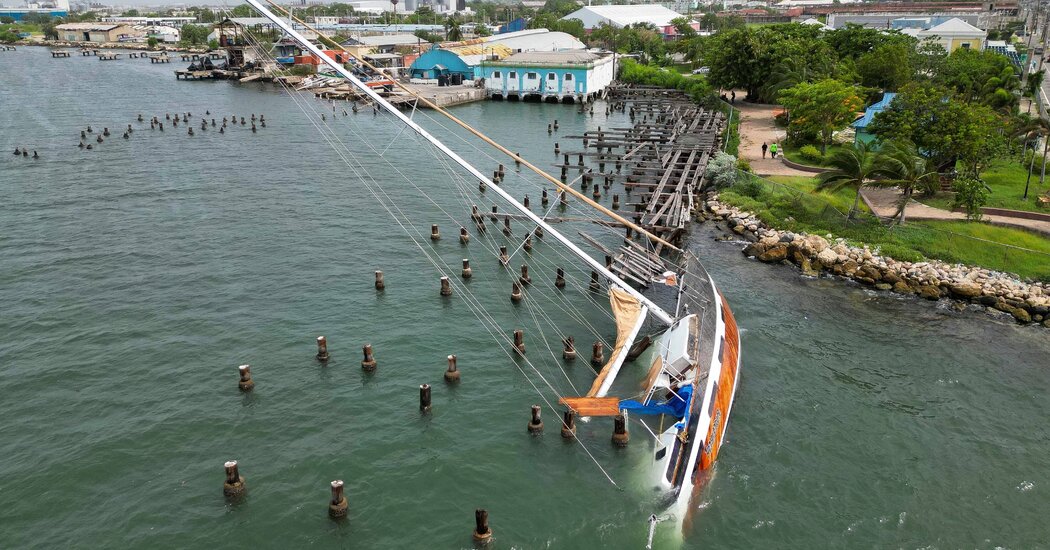Badai Beryl melanda Semenanjung Yucatan

 – Beragampengetahuan