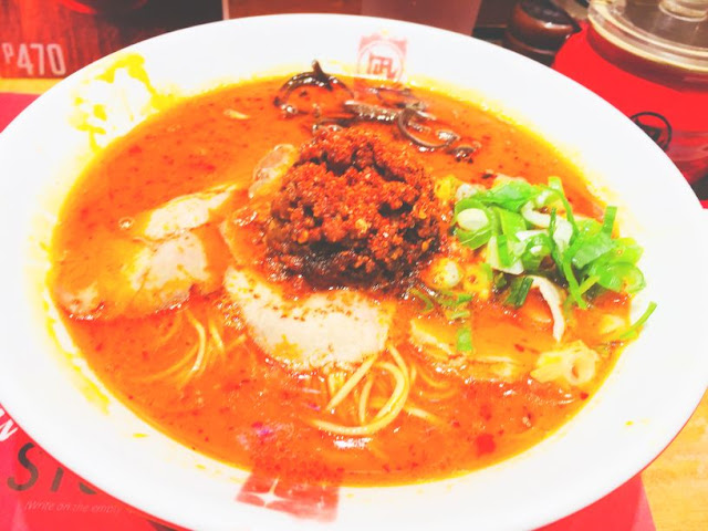 Ramen Nagi: suguhan lezat – ayah sedang bepergian

 – Beragampengetahuan
