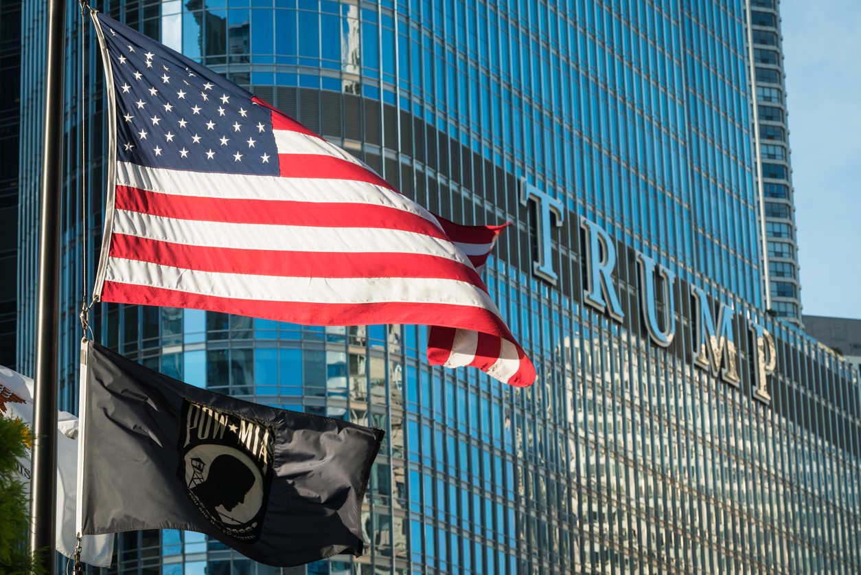 Saham Trump melonjak setelah upaya pembunuhan

 – Beragampengetahuan