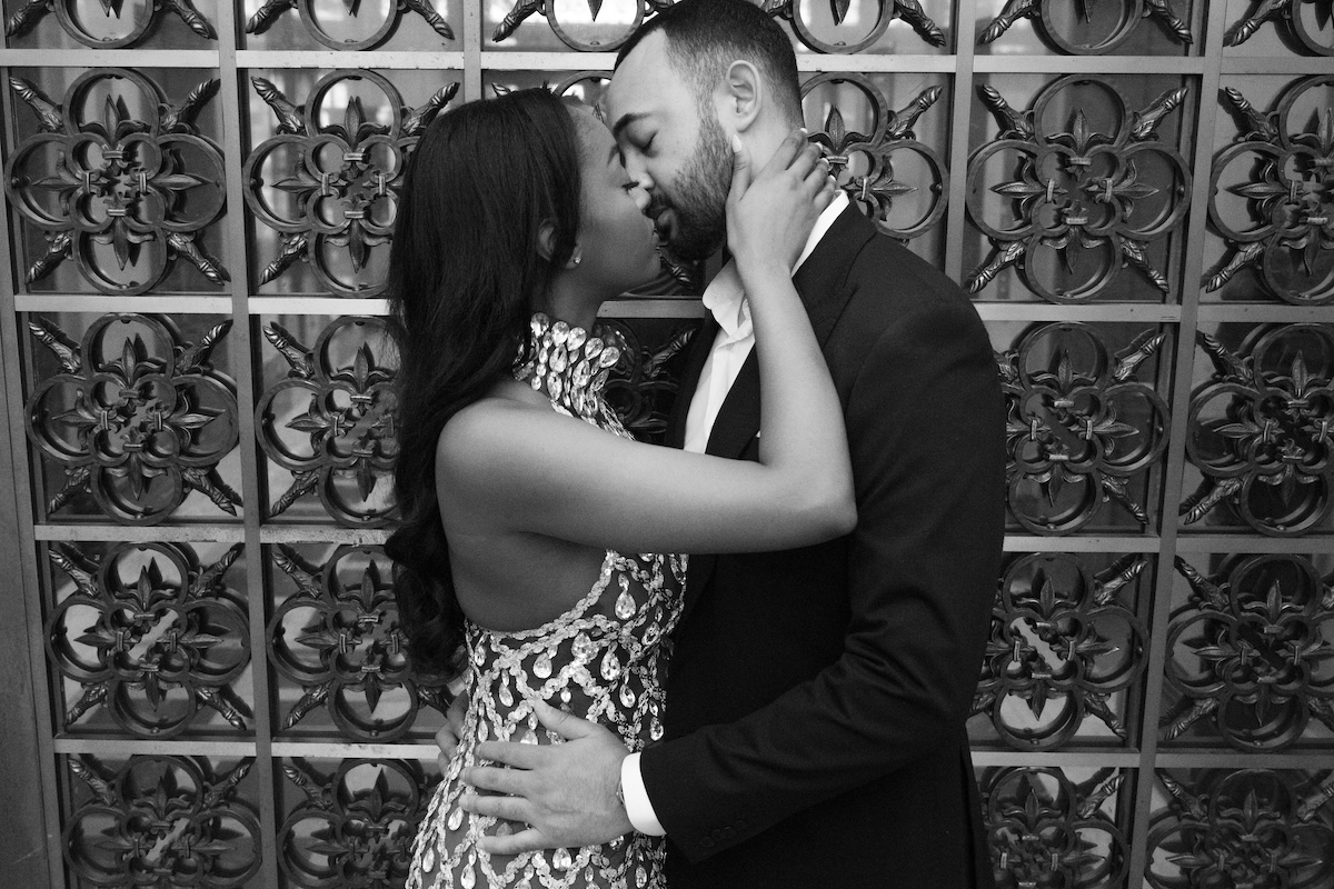 Sesi pertunangan yang terinspirasi Vogue di Riggs Hotel di Washington, DC

 – Beragampengetahuan