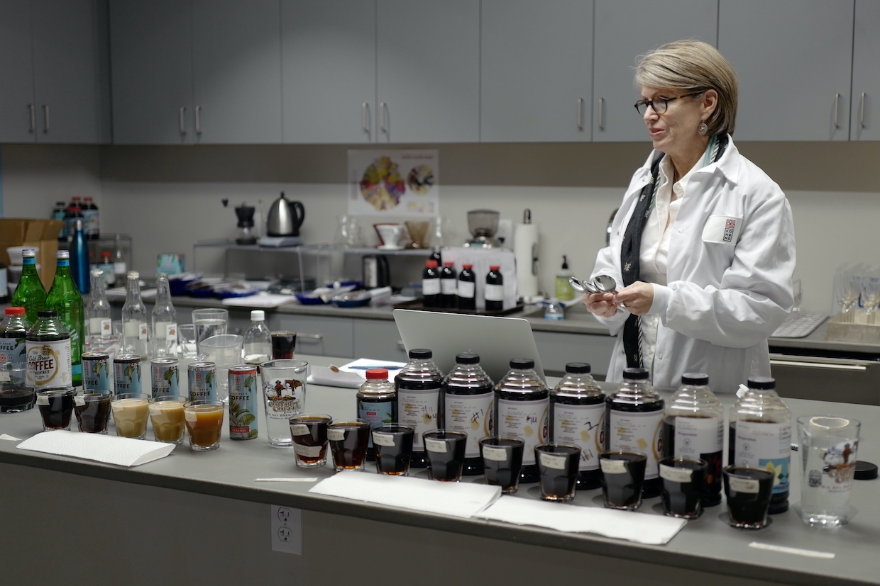 Tiga pertanyaan dengan berita kopi harian pakar kopi dan minuman Piper JonesRoast Magazine

 – Beragampengetahuan