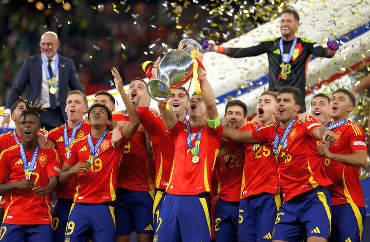 La Furia Roja Penguasa Eropa

 – Beragampengetahuan