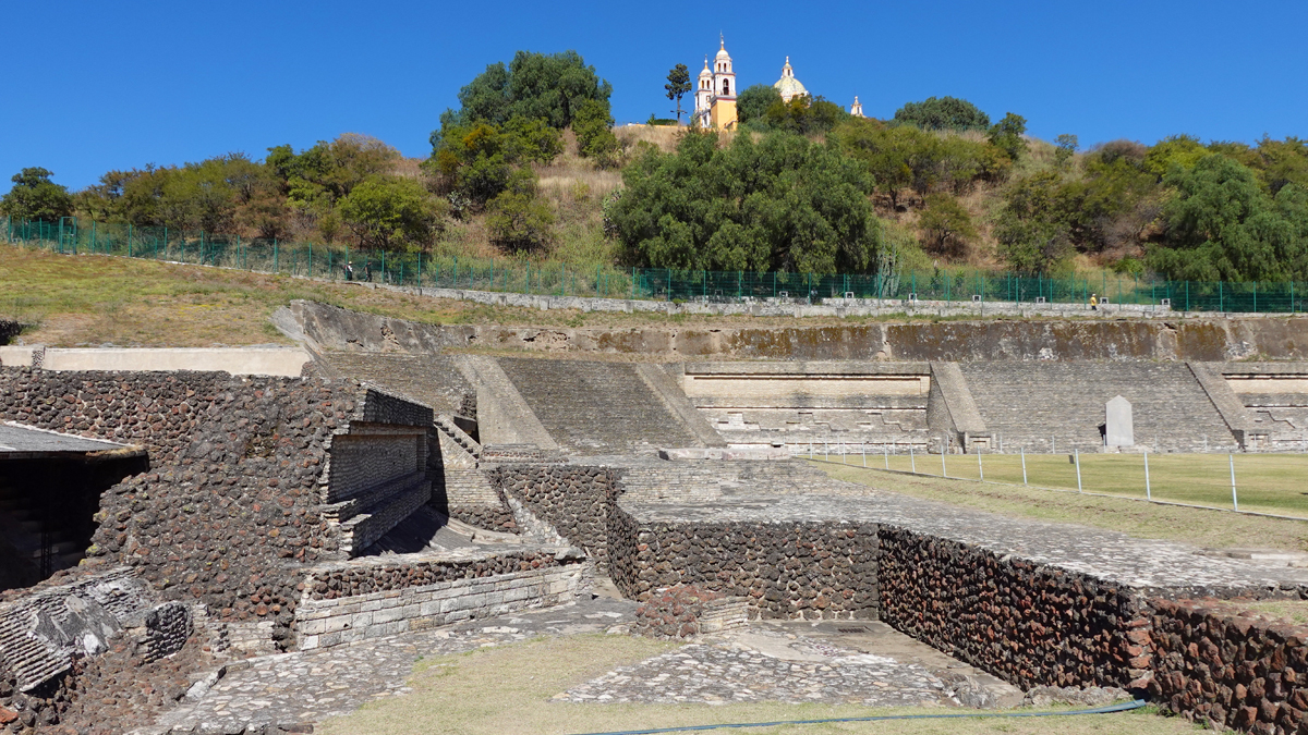 Pueblo Magico Kota Cholula (Meksiko)

 – Beragampengetahuan