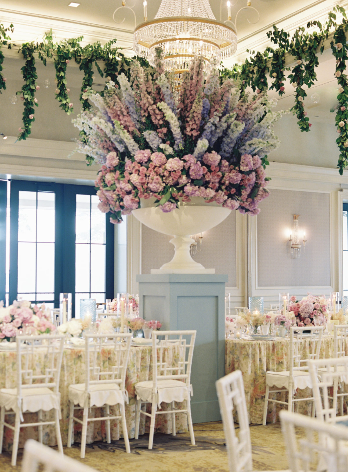 Warna pastel dan kupu-kupu mempesona pernikahan Inggris di Texas ini

 – Beragampengetahuan