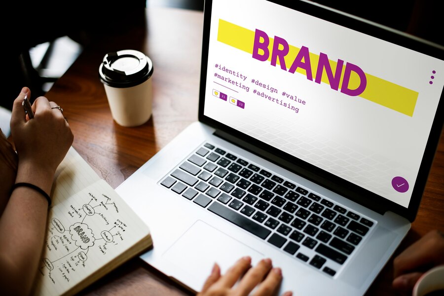 Membangun citra merek e-commerce yang kuat.

 – Beragampengetahuan