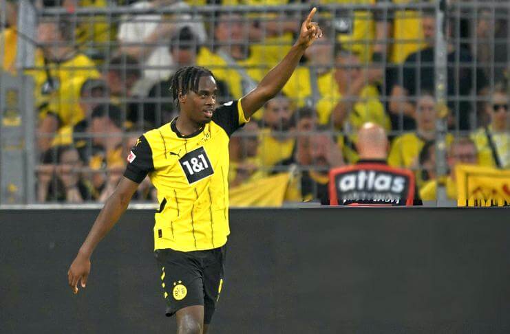 Penjepit Supersub memenangkan Borussia Dortmund

 – Beragampengetahuan