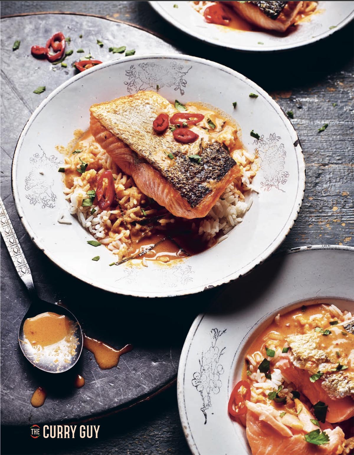 Choo Chee Salmon | Pria Kari

 – Beragampengetahuan