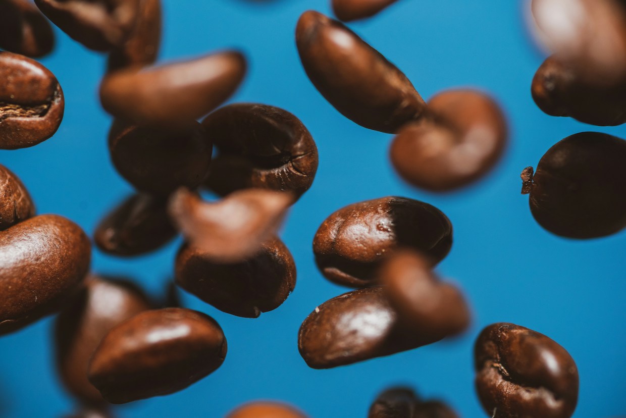 Ilmu Semu Dibantah + Sejarah berita kopi harian Majalah Espresso Bar Roast

 – Beragampengetahuan