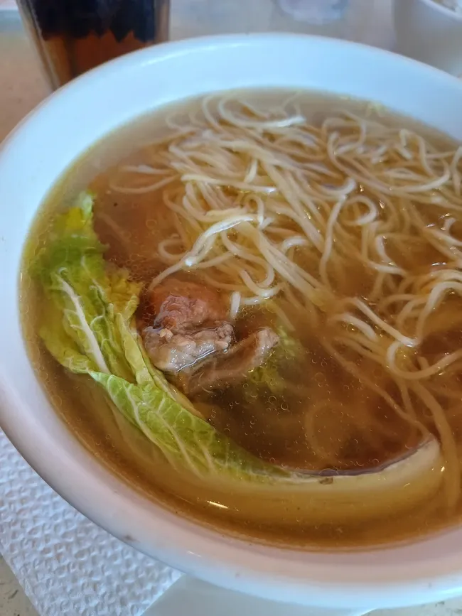 Sup Mie Sandung lamur Daging Sapi di David's Tea Room