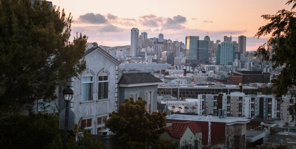 Para pemimpin San Francisco menyetujui langkah untuk melarang program penetapan tarif untuk memerangi kenaikan harga sewa

 – Beragampengetahuan