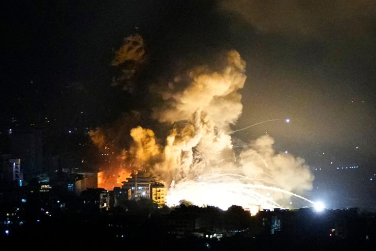 Israel menyerang Hizbullah dalam ledakan besar yang menargetkan pemimpin kelompok militan tersebut

 – Beragampengetahuan
