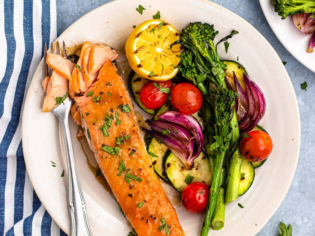 Resep ikan salmon glasir gula merah

 – Beragampengetahuan