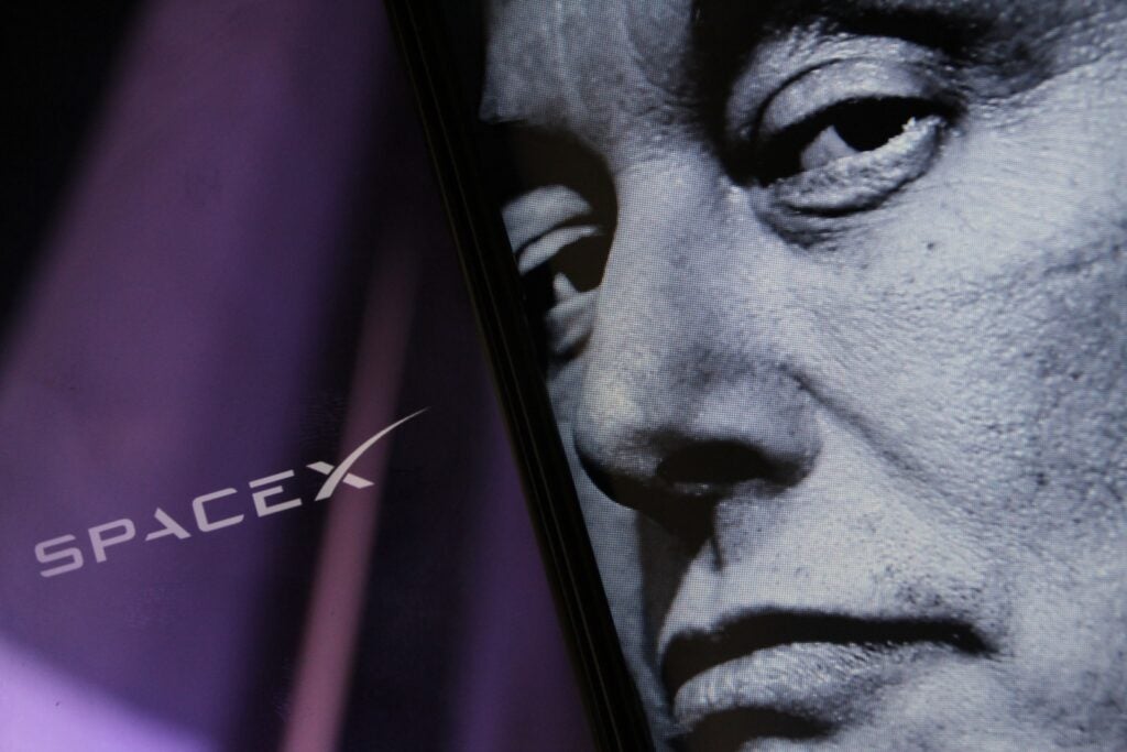 SpaceX milik Elon Musk berencana untuk menginvestasikan $1,5 miliar di StarLink di Vietnam, kata pemerintah

 – Beragampengetahuan