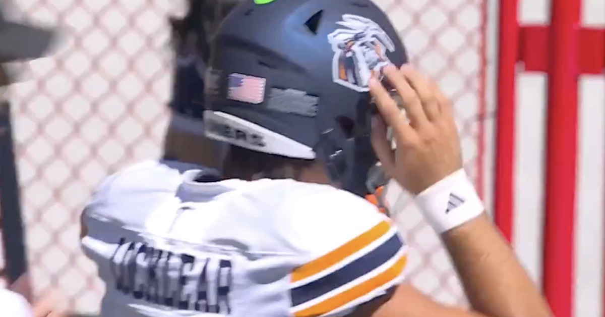 Siaran Nebraska-UTEP dari FOX Sports adalah contoh bagus dari aturan CFB yang baru.

 – Beragampengetahuan