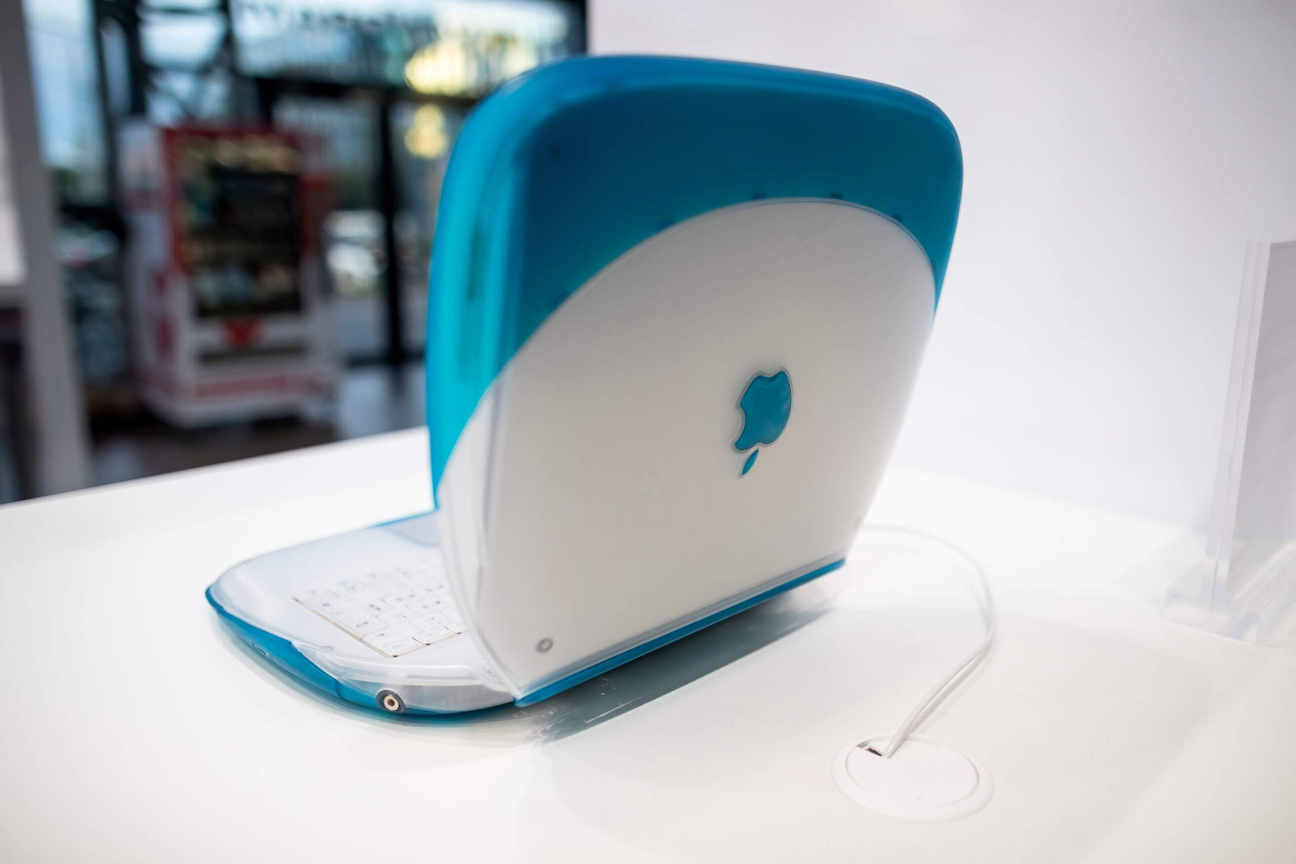 Rahasia Apple yang “merusak diri sendiri” senilai $3,3 triliun…

 – Beragampengetahuan