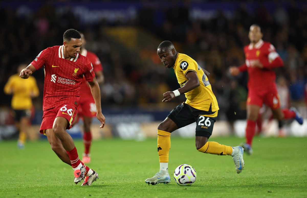 Pemain Liverpool dikritik karena keputusan ‘bodoh’ di laga melawan Wolves

 – Beragampengetahuan