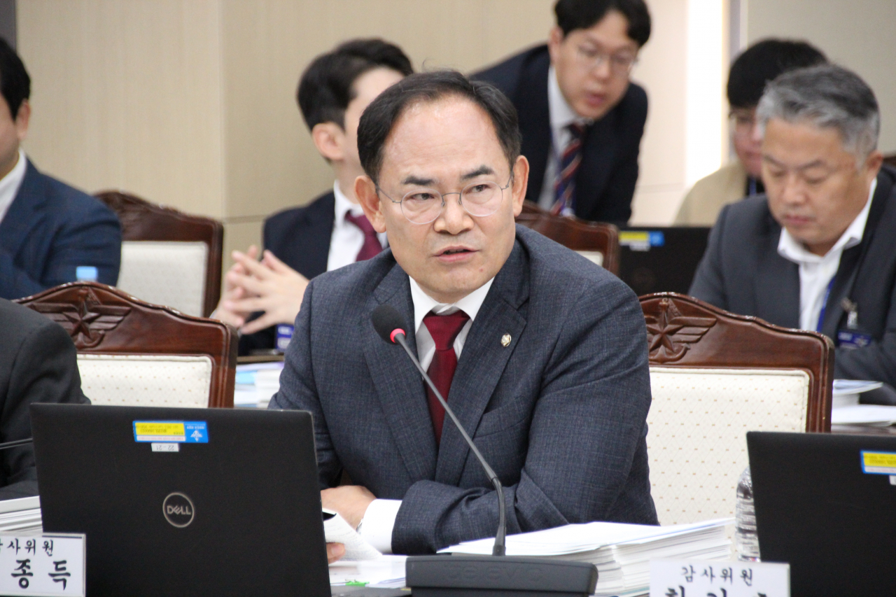 [Exclusive] Perusahaan pertahanan Korea kekurangan sumber daya manusia keamanan siber

 – Beragampengetahuan