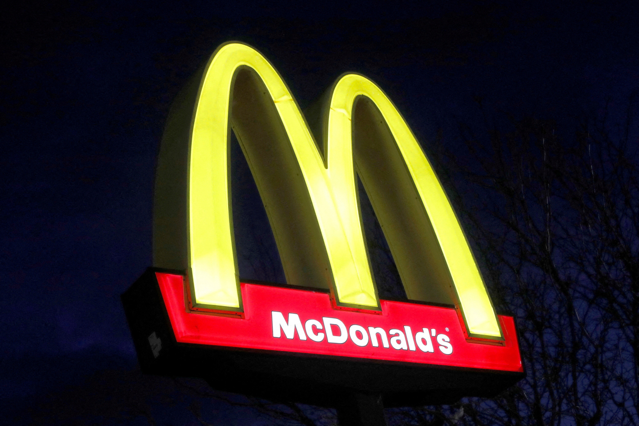 Penjualan global McDonald’s menurun karena lemahnya permintaan; Wabah E. coli akibat dampak radioaktif

 – Beragampengetahuan