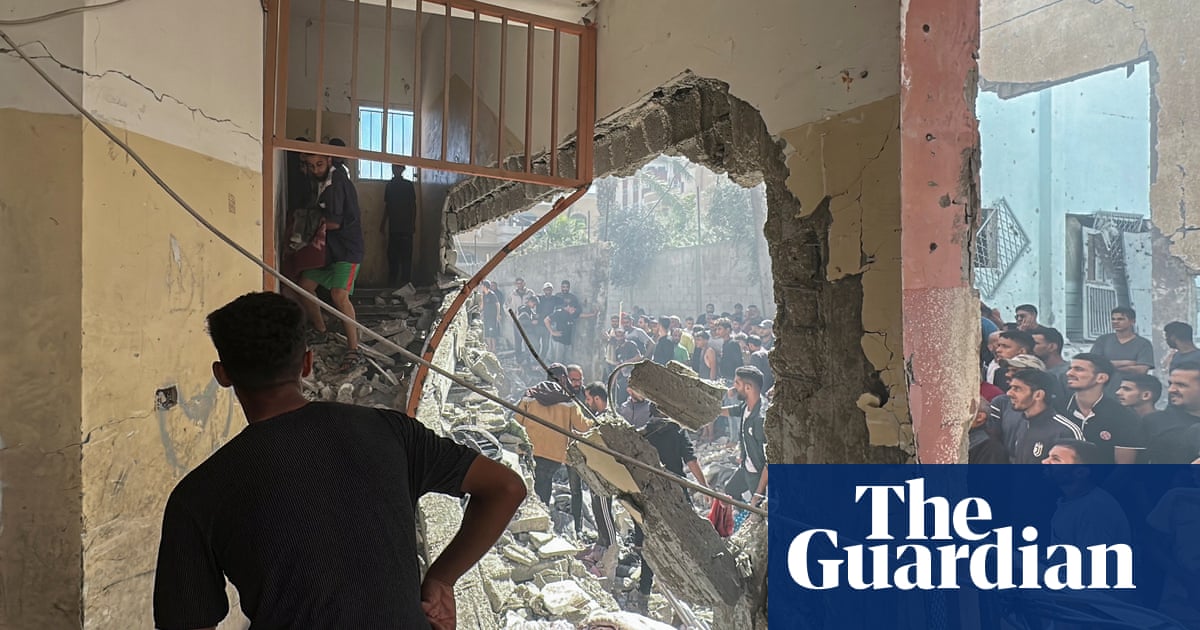 Israel menyerang sekolah Nuseirat, menewaskan sedikitnya 17 orang perang Israel-Gaza

 – Beragampengetahuan