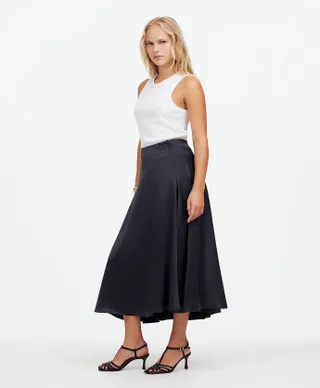 Rok Slip Lingkaran Satin Madewell