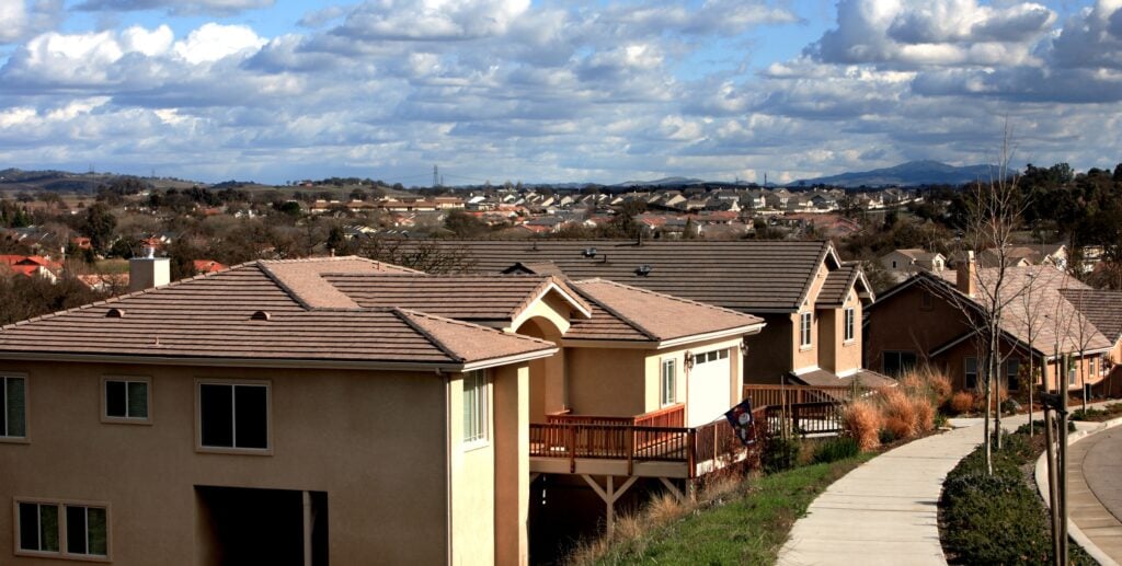 Are the Suburbs a Soul-Crushing Abomination? – Beragampengetahuan
