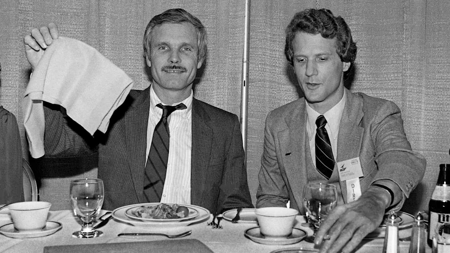 Ted Turner masih hidup dan cukup sehat untuk menonton film dokumenter Max tentang hidupnya.

 – Beragampengetahuan
