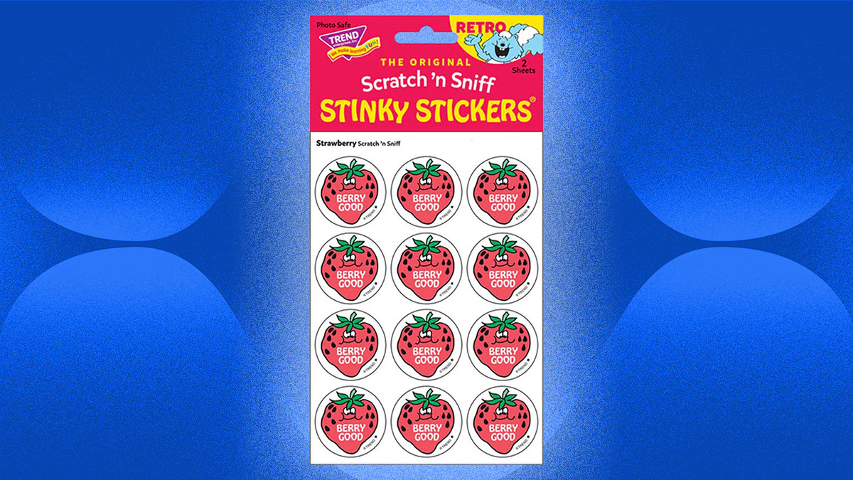 Paket stiker stroberi kartun.
