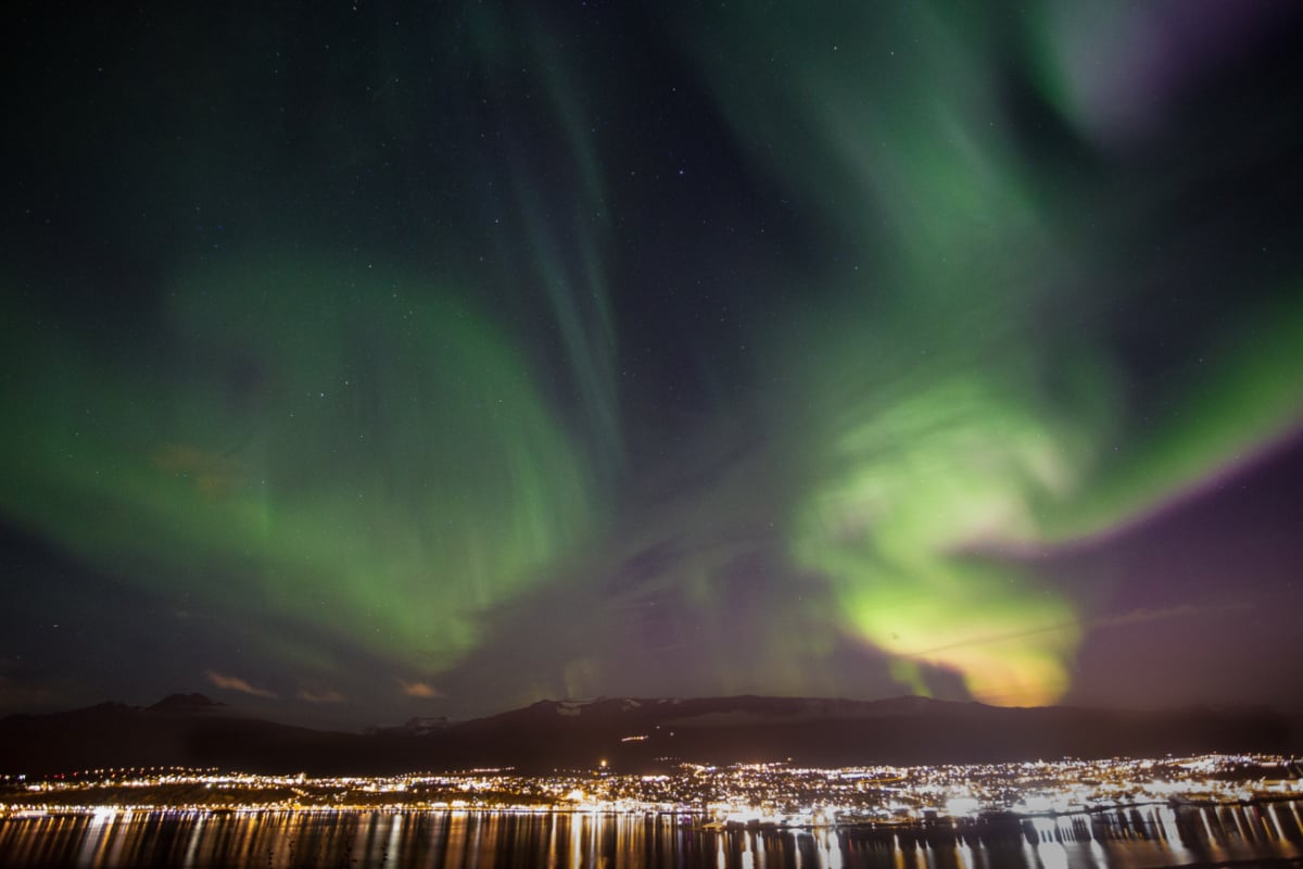Langit hijau dan spa lebih murah: Tinggalkan Reykjavik menuju hotspot wisata baru di Islandia

 – Beragampengetahuan