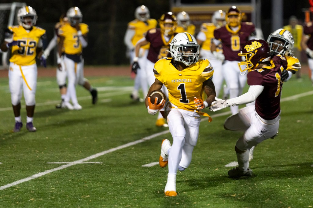 Sepak bola Owings Mills memenangkan gelar divisi ke-2 berturut-turut.

 – Beragampengetahuan