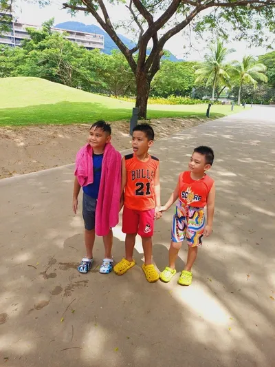 Anak-anak di Pico de Loro