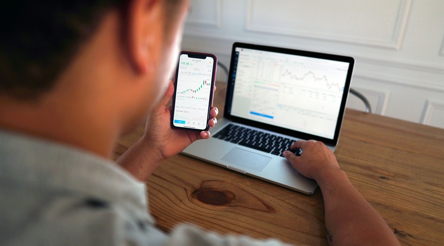 Pedagang berusia 20-an ini mengakali sistem risiko bank global dan merugikan mereka sebesar $58 juta

 – Beragampengetahuan