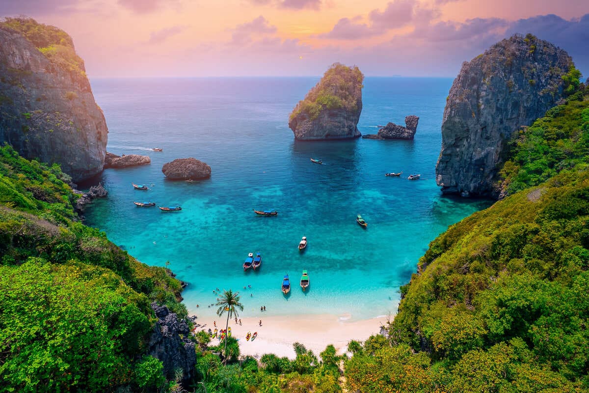 Pulau tropis di Thailand ini memiliki pantai indah dan resor mewah, dengan harga mulai dari $134

 – Beragampengetahuan