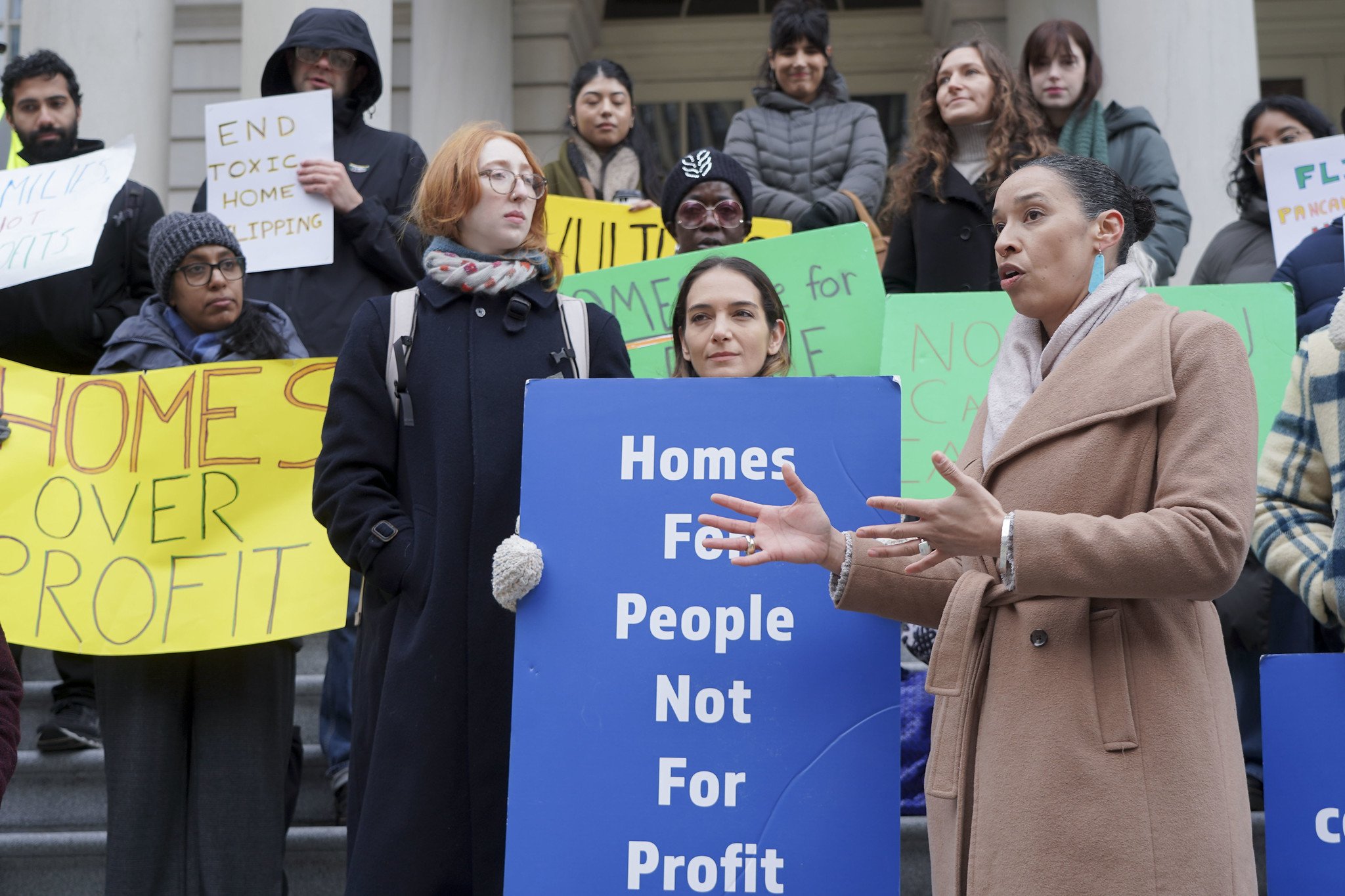 Bagaimana pembalikan rumah mengurangi keterjangkauan komunitas kulit berwarna di New York City

 – Beragampengetahuan