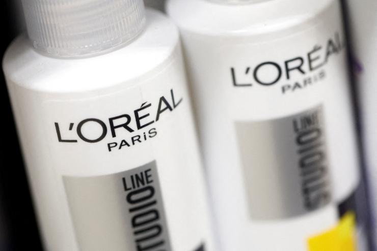 L’Oreal sedang dalam pembicaraan untuk membeli unit kosmetik Korea Migros: sumber

 – Beragampengetahuan