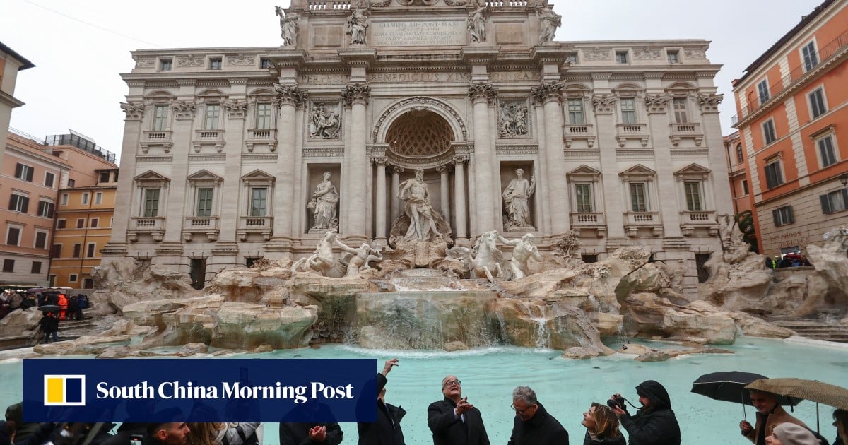 Air Mancur Trevi di Roma dibuka kembali untuk pengunjung terbatas setelah tiga bulan dibersihkan

 – Beragampengetahuan